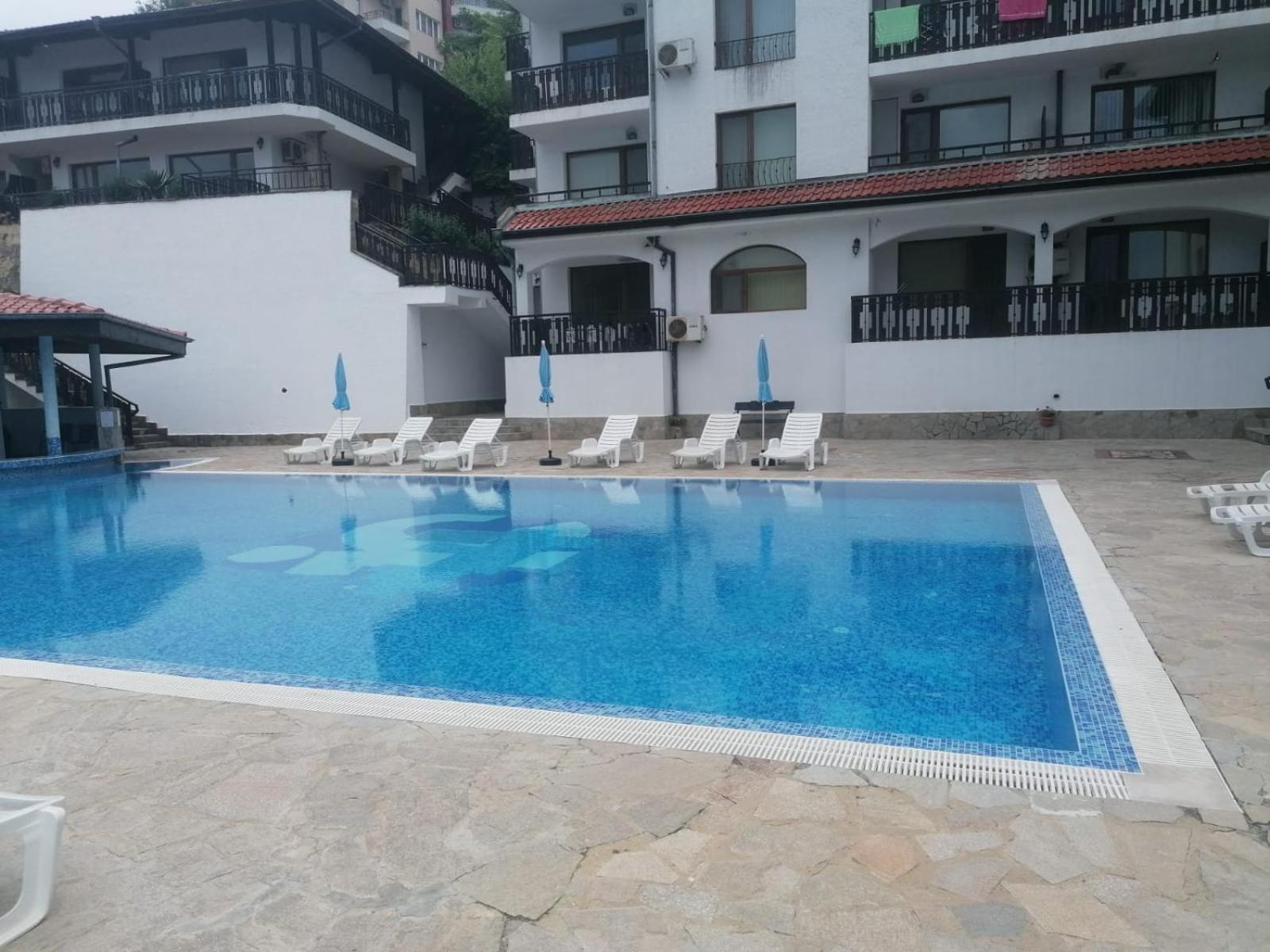 Spacious Fully Furnished Studio In Kavarna Apart Hotel エクステリア 写真